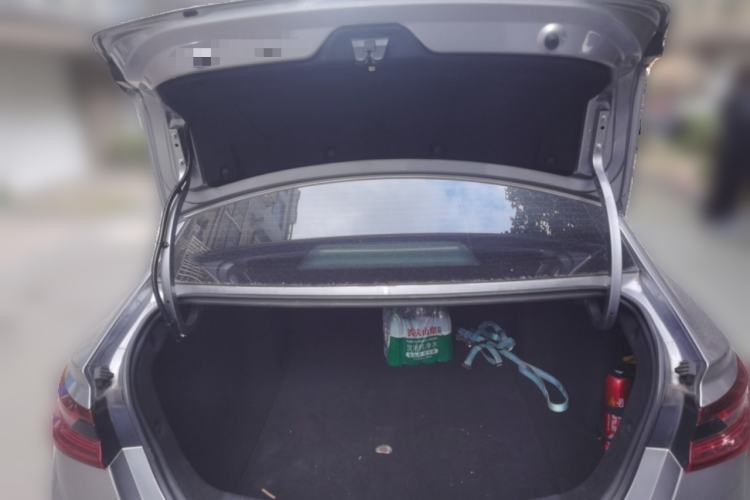 Used Geometry A 2022 Pro 430KM Commuter Edition Trunk