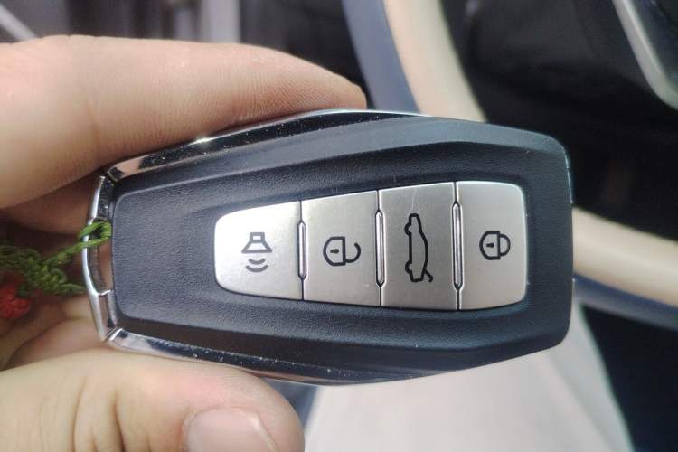 Used Geometry A 2022 Pro 430KM Green Apple Pro Vehicle Key