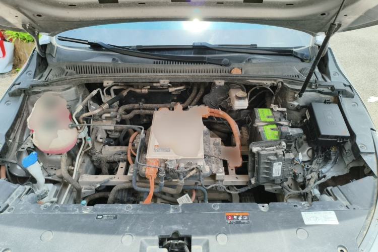 Used Geometry A 2022 Pro 600KM Red Apple Plus Engine Bay