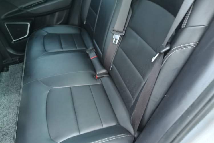 Used Geometry A 2022 Pro 430KM Commuter Edition Left Rear Seat