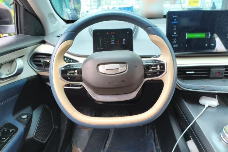 Used Geometry A 2022 Pro 600KM Red Apple Plus Steering Wheel