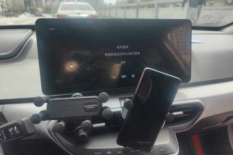Used Geometry A 2022 Pro 430KM Commuter Edition Audio And AC Panel
