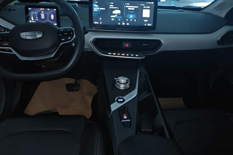 Used Geometry A 2022 Pro 430KM Green Apple Plus Audio And AC Panel