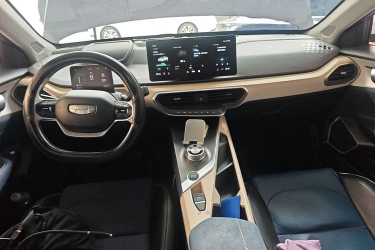 Used Geometry A 2022 Pro 430KM Green Apple Pro Center Console