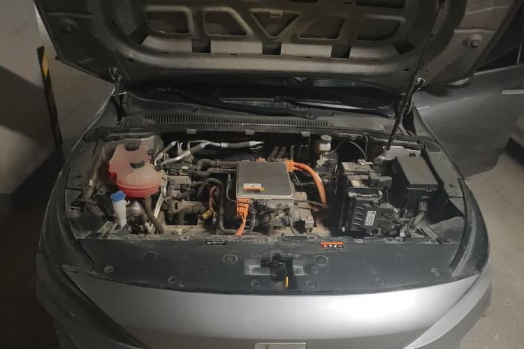 Used Geometry A 2022 Pro 430KM Business Edition Engine Bay