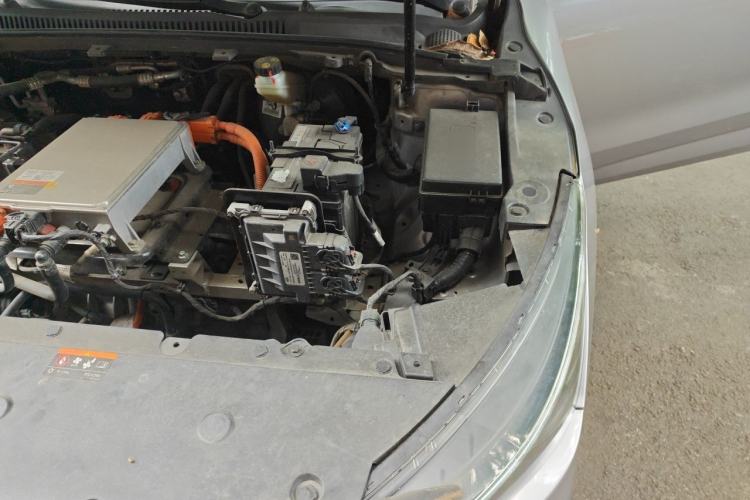 Used Geometry A 2022 Pro 430KM Green Apple Pro Engine Bay Left