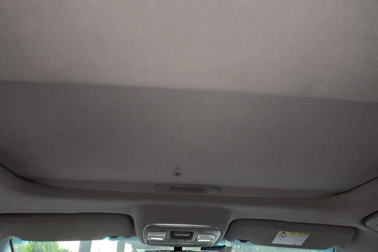 Used Geometry A 2022 Pro 600KM Red Apple Plus Headliner