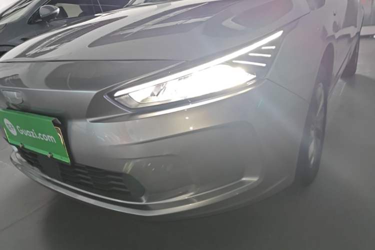 Used Geometry A 2022 Pro 430KM Green Apple Plus Left Front Headlight