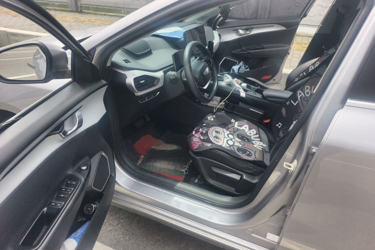 Used Geometry A 2022 Pro 430KM Commuter Edition Left Front Seat