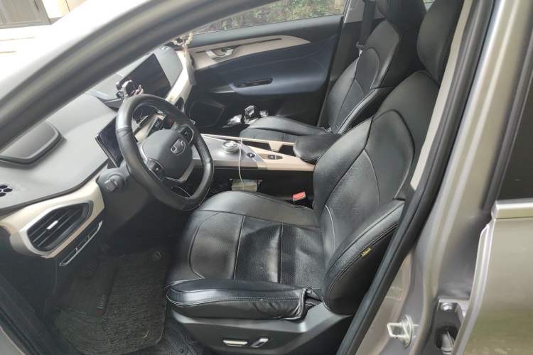Used Geometry A 2022 Pro 430KM Green Apple Pro Left Front Seat