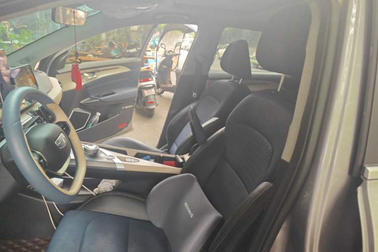 Used Geometry A 2022 Pro 430KM Green Apple Pro Left Front Seat