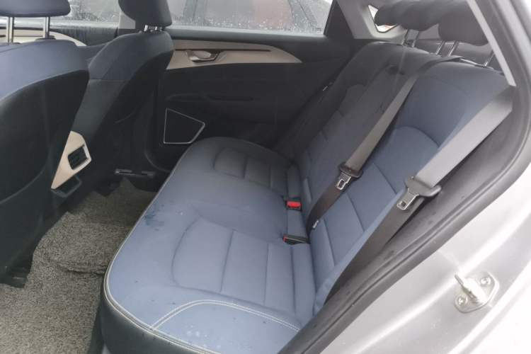 Used Geometry A 2022 Pro 600KM Red Apple Plus Left Rear Seat