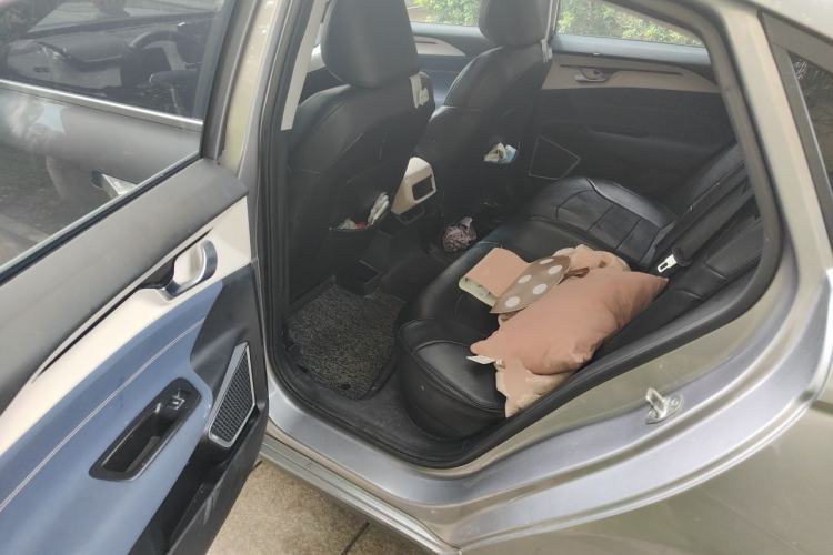 Used Geometry A 2022 Pro 430KM Green Apple Pro Left Rear Seat