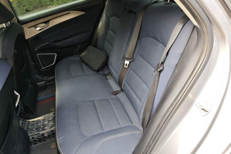 Used Geometry A 2022 Pro 430KM Green Apple Pro Left Rear Seat