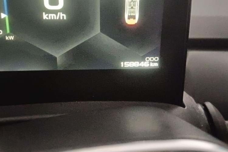 Used Geometry A 2022 Pro 430KM Commuter Edition Odometer Close Up