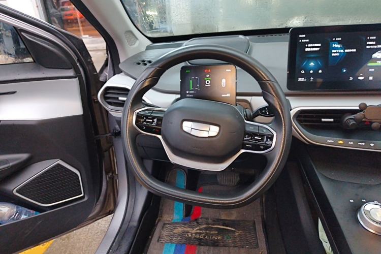 Used Geometry A 2022 Pro 430KM Business Edition Steering Wheel