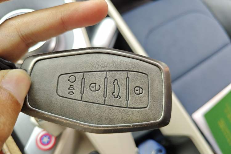 Used Geometry A 2022 Pro 430KM Green Apple Pro Vehicle Key