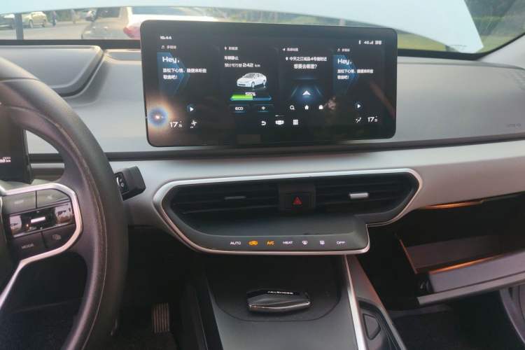 Used Geometry A 2022 Pro 430KM Business Edition Audio And AC Panel