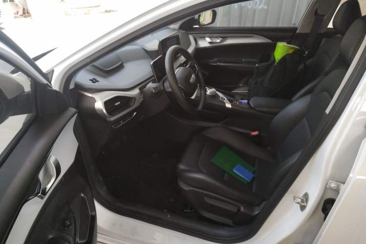 Used Geometry A 2022 Pro 430KM Commuter Edition Driver Seat