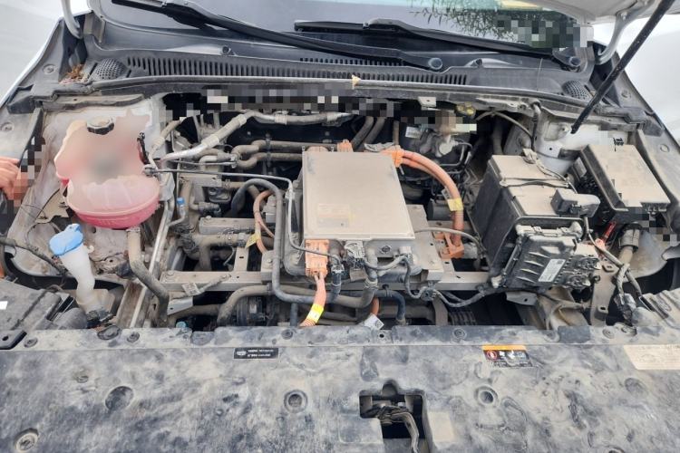 Used Geometry A 2022 Pro 430KM Commuter Edition Engine Bay