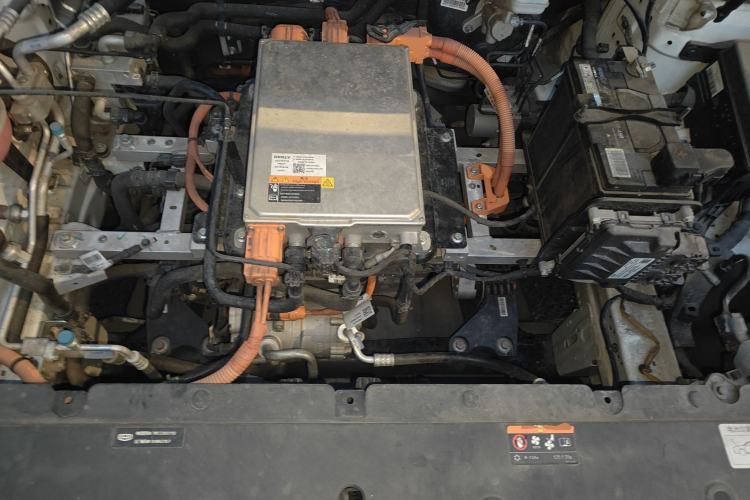 Used Geometry A 2022 Pro 430KM Commuter Edition Engine Bay