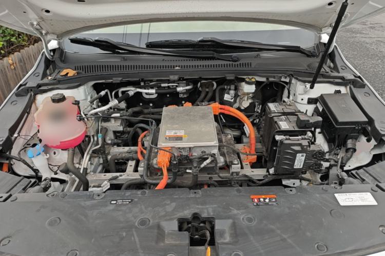 Used Geometry A 2022 Pro 430KM Commuter Edition Engine Bay