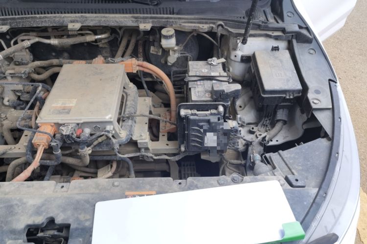 Used Geometry A 2022 Pro 430KM Commuter Edition Engine Bay Left