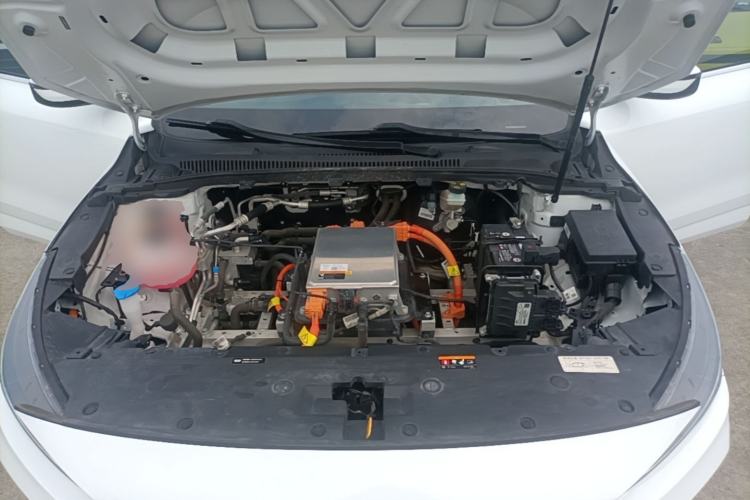Used Geometry A 2022 Pro 430KM Green Apple Pro Engine Bay