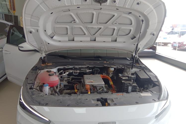 Used Geometry A 2022 Pro 430KM Green Apple Pro Engine Bay