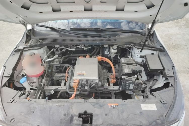 Used Geometry A 2022 Pro 430KM Commuter Edition Engine Bay