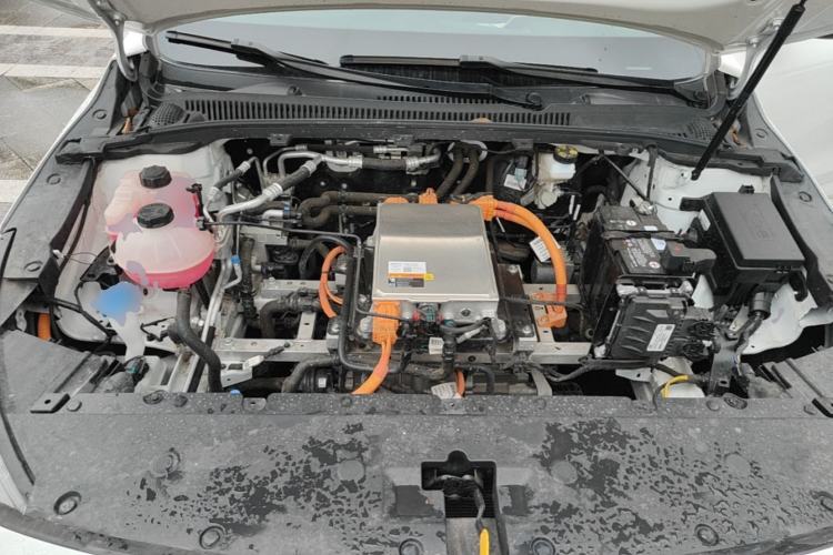 Used Geometry A 2022 Pro 430KM Green Apple Pro Engine Bay