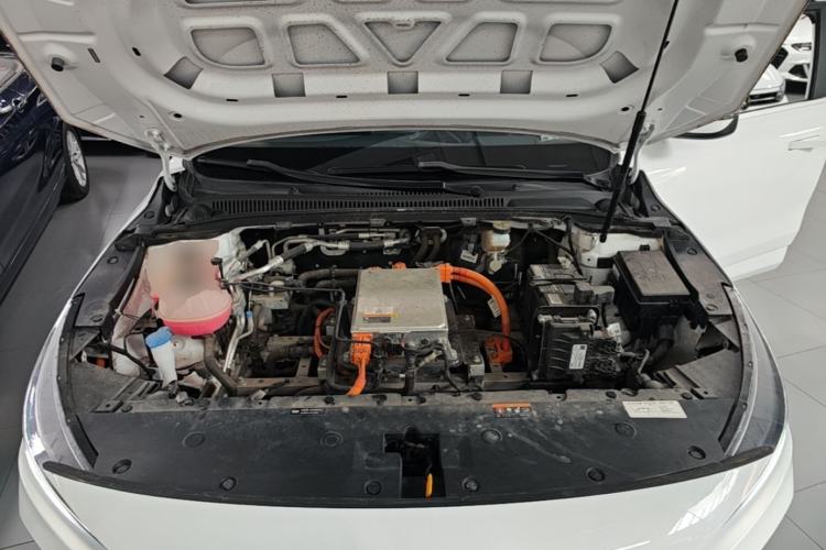 Used Geometry A 2022 Pro 430KM Commuter Edition Engine Bay