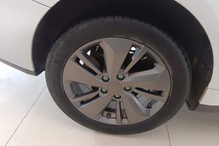 Used Geometry A 2022 Pro 430KM Green Apple Pro Exterior 5