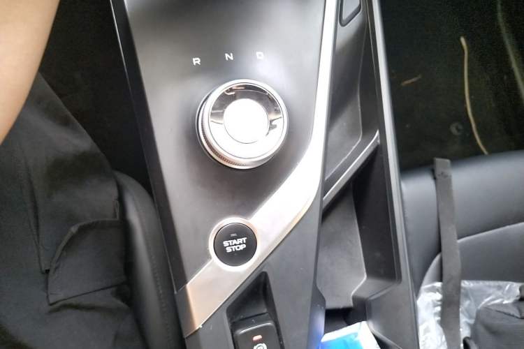 Used Geometry A 2022 Pro 430KM Commuter Edition Gear Lever