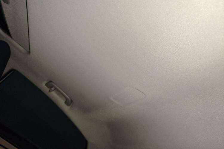 Used Geometry A 2022 Pro 600KM Red Apple Plus Headliner