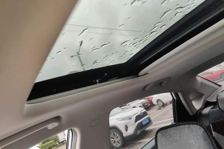 Used Geometry A 2022 Pro 430KM Green Apple Pro Headliner