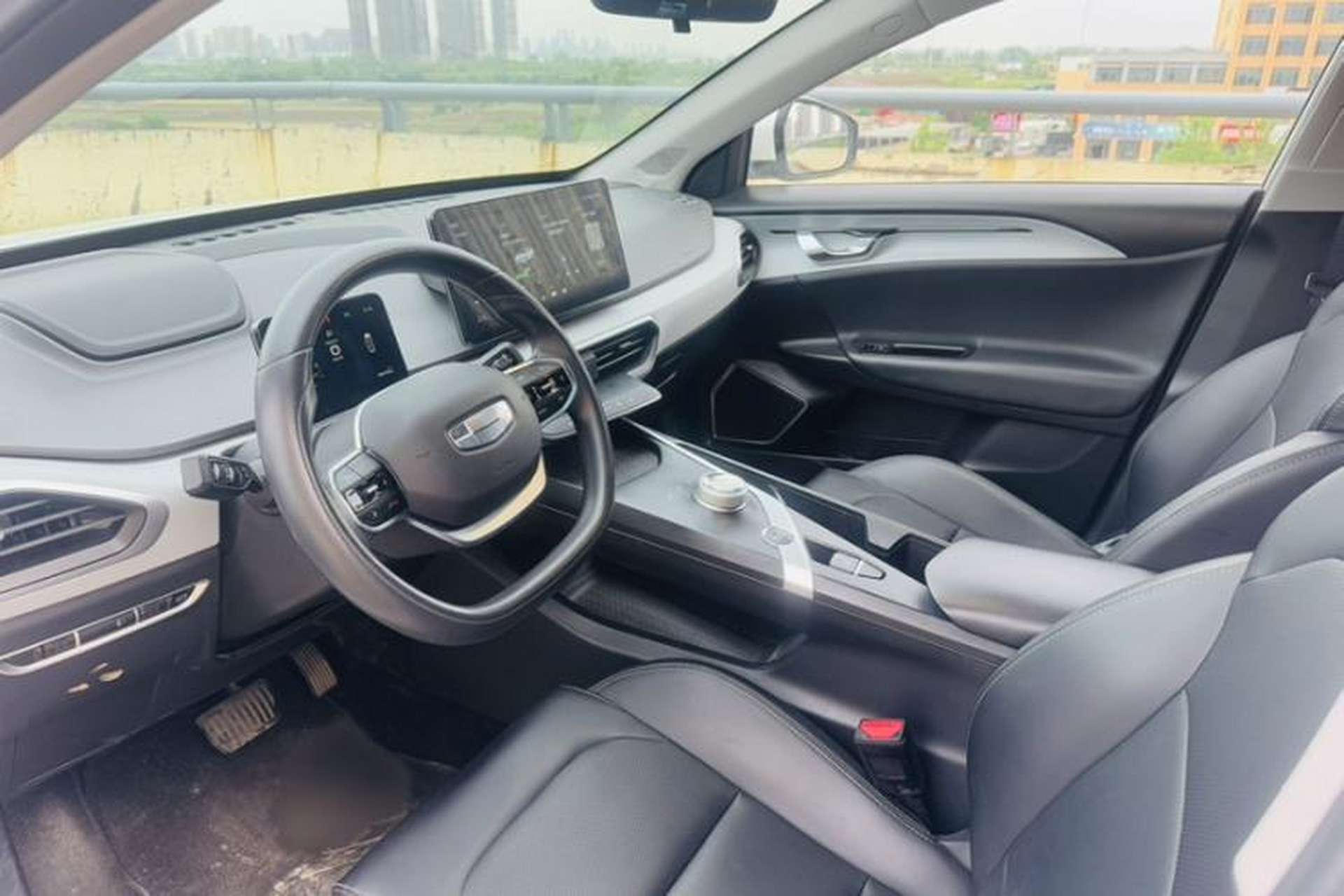 Used Geometry A 2022 Pro 430KM Green Apple Pro Interior 1