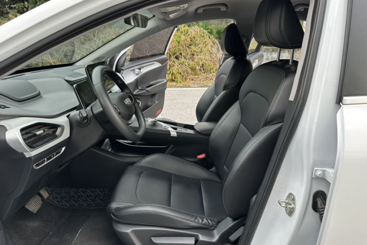 Used Geometry A 2022 Pro 430KM Green Apple Pro Interior 2