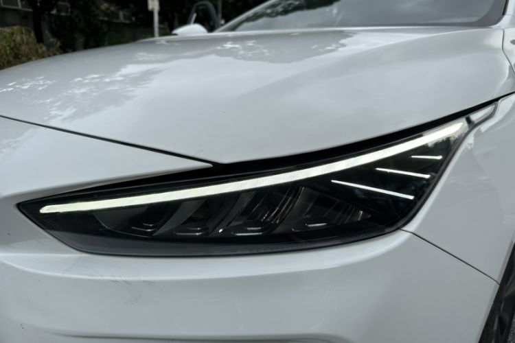 Used Geometry A 2022 Pro 430KM Green Apple Pro Left Front Headlight