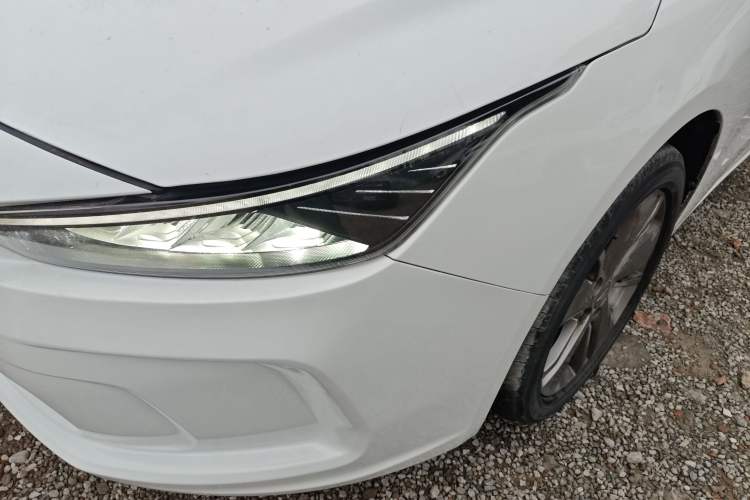 Used Geometry A 2022 Pro 430KM Green Apple Pro Left Front Headlight