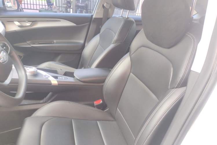 Used Geometry A 2022 Pro 430KM Commuter Edition Left Front Seat