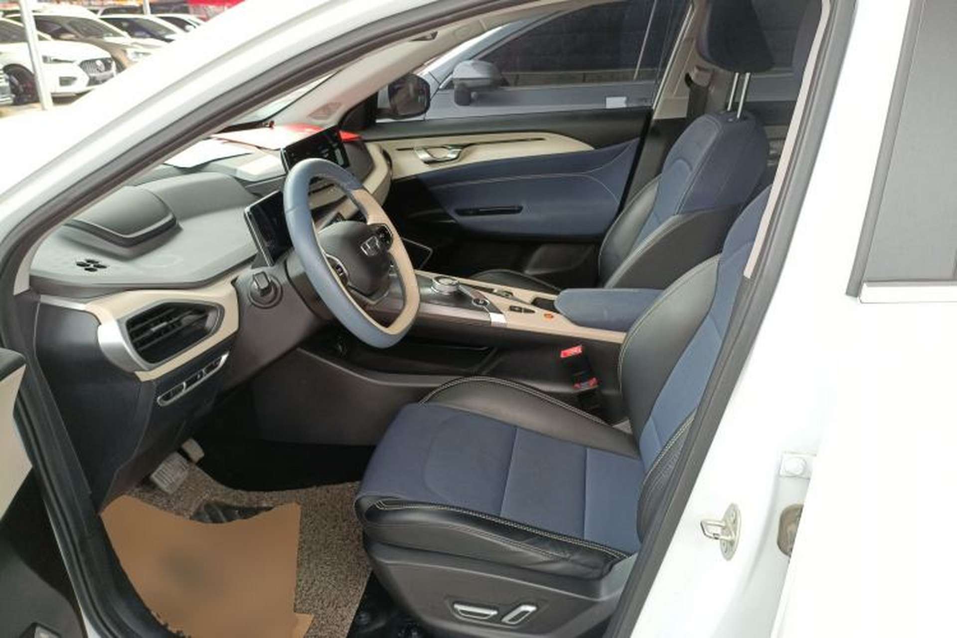 Used Geometry A 2022 Pro 430KM Green Apple Pro Left Front Seat