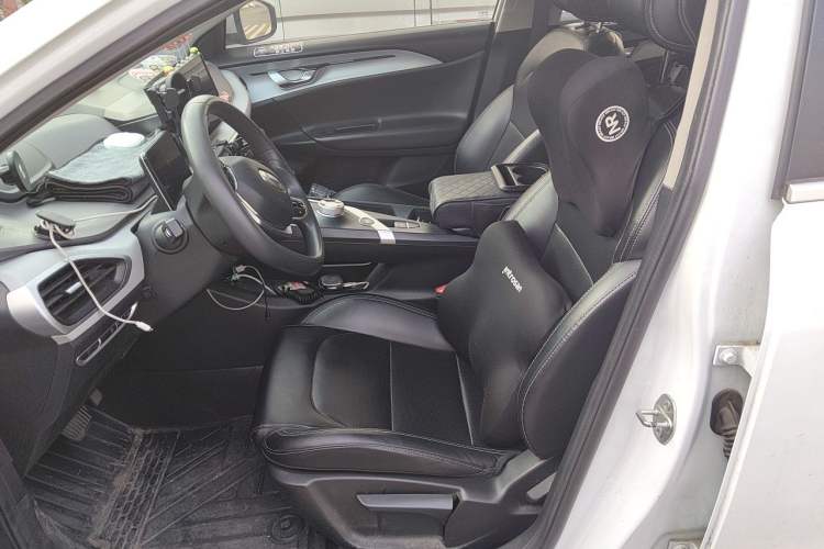 Used Geometry A 2022 Pro 430KM Green Apple Pro Left Front Seat