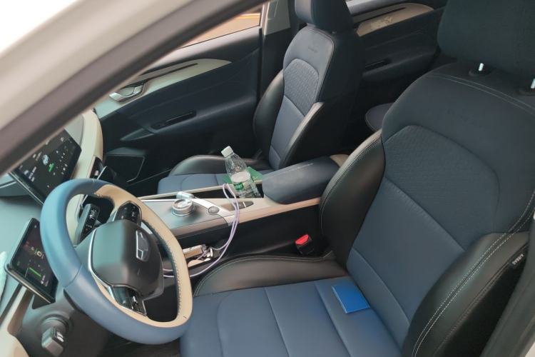 Used Geometry A 2022 Pro 430KM Green Apple Pro Left Front Seat
