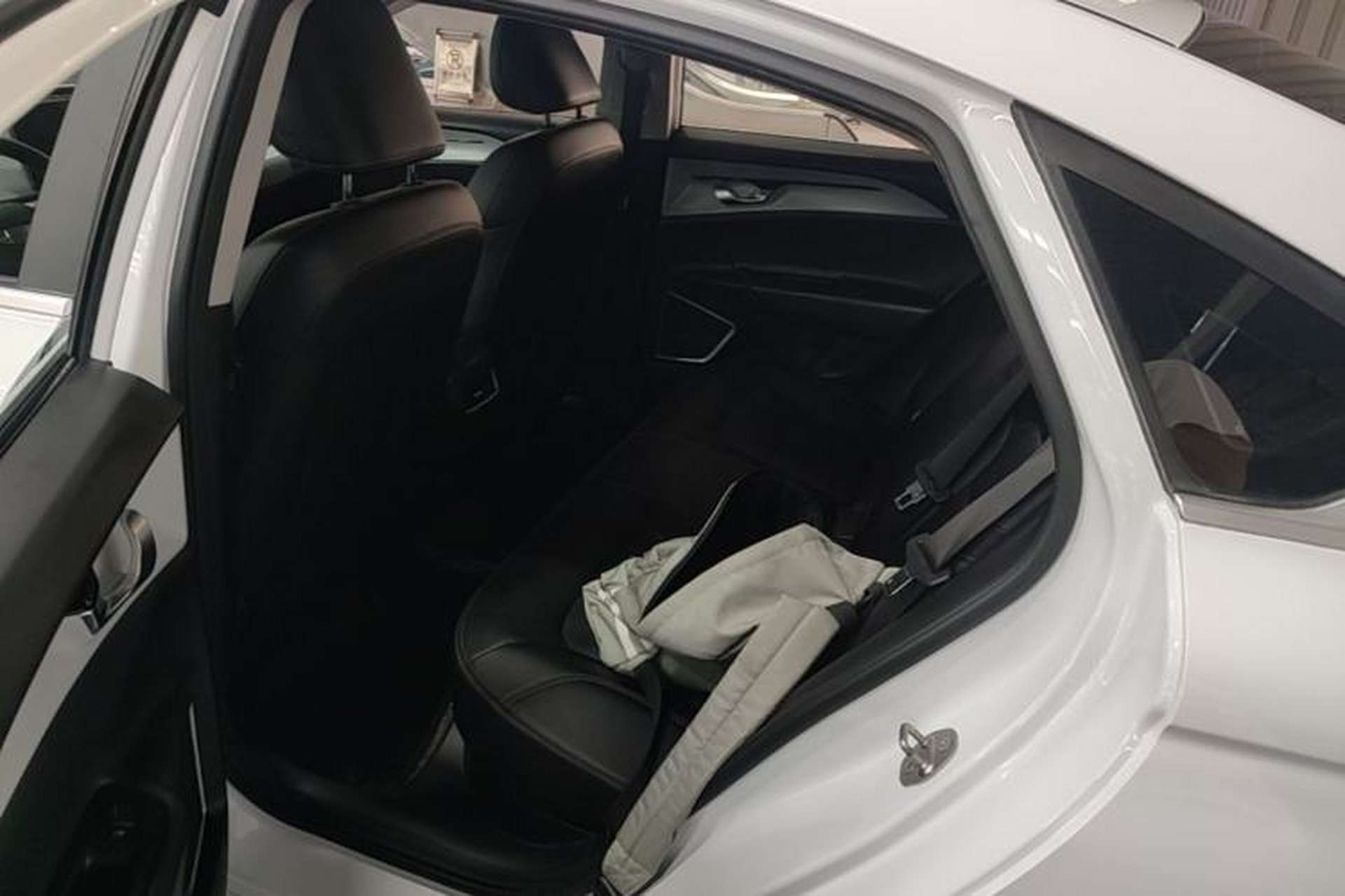 Used Geometry A 2022 Pro 430KM Commuter Edition Left Rear Seat
