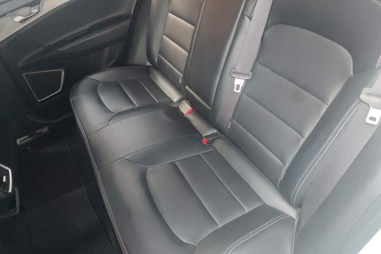 Used Geometry A 2022 Pro 430KM Business Edition Left Rear Seat