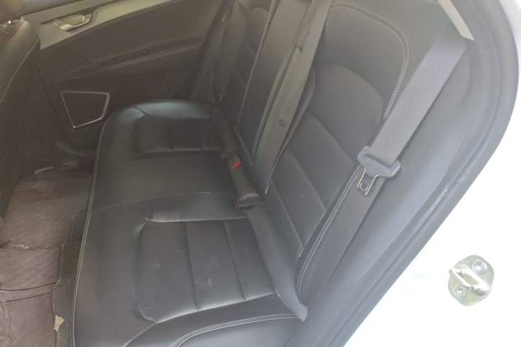 Used Geometry A 2022 Pro 430KM Commuter Edition Left Rear Seat