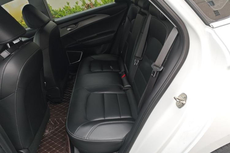 Used Geometry A 2022 Pro 430KM Commuter Edition Left Rear Seat