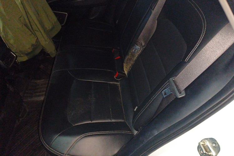 Used Geometry A 2022 Pro 430KM Commuter Edition Left Rear Seat