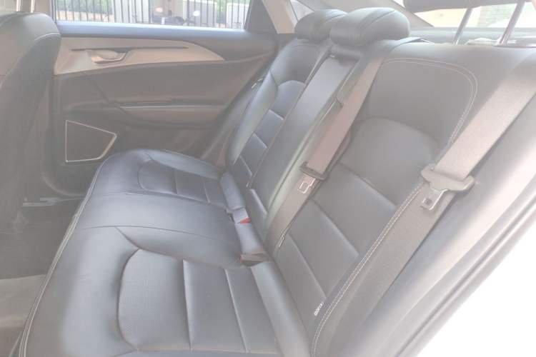Used Geometry A 2022 Pro 430KM Commuter Edition Left Rear Seat